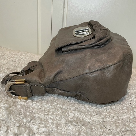 Badgley Mischka Grey Leather Convertible Crossbody - Picture 8 of 12